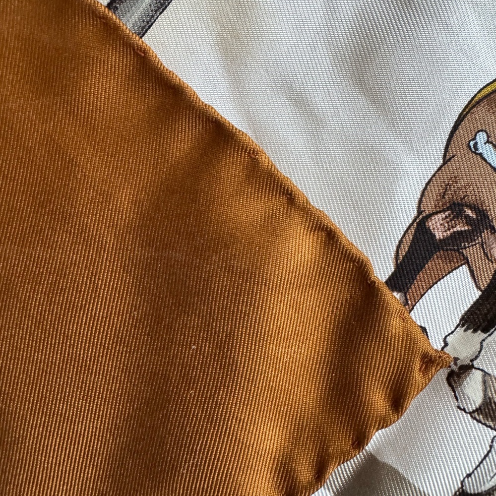 Hermès “Équipages” 100% Silk Scarf by Ledoux – Brown Carriage Equestrian‎ Print - Picture 5 of 13